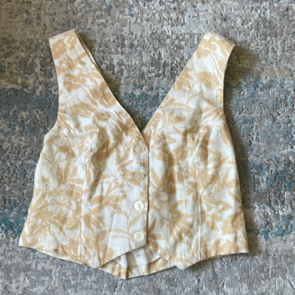 NWT Abercrombie & Fitch Linen-Blend Vest Top Size Medium 17” across bust